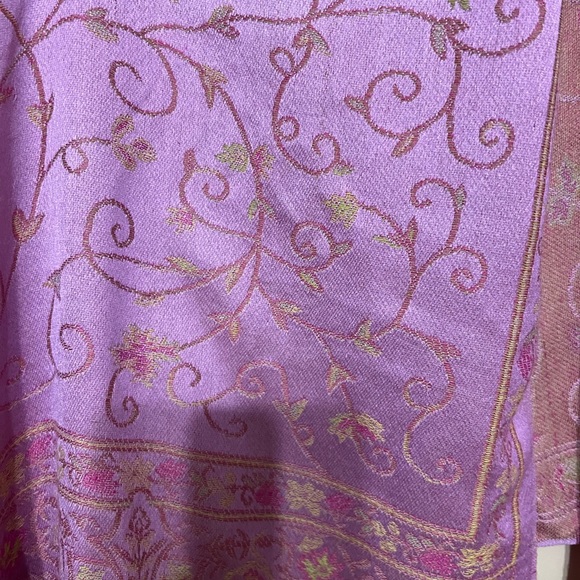Beautiful pashmina shawl wrap scarf. - Picture 2 of 4